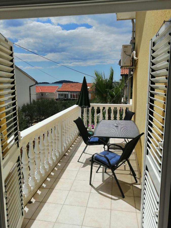 Apartments Villa Broca Brodarica  Phòng bức ảnh